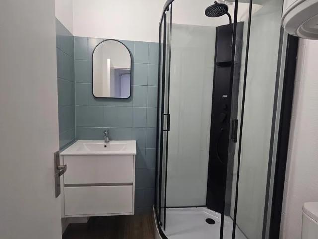 Location Appartement Rue de l'Église, Saint Privat la Montagne