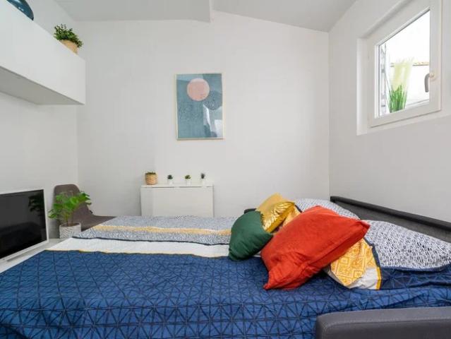 Location Appartement Rue de l'Encheval, Paris