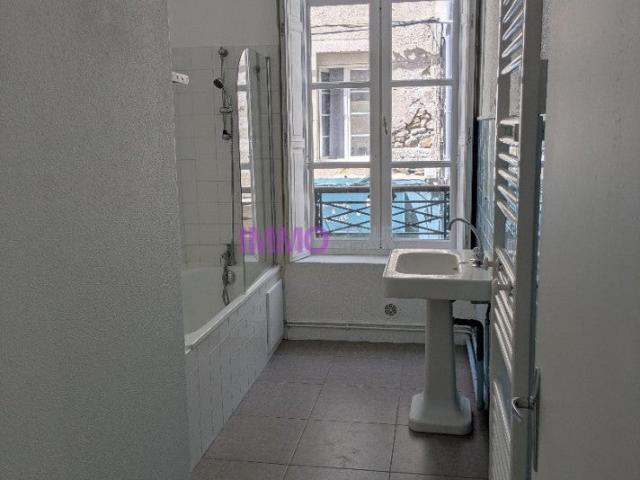 Location Appartement Rue de Lergue, Lodève