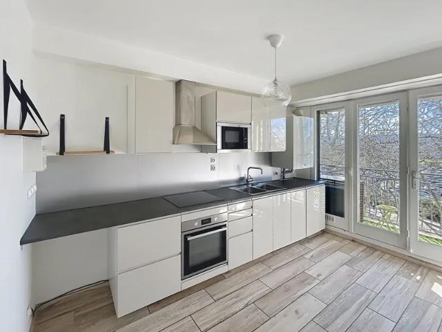 Location Appartement Rue de Liège, Pau