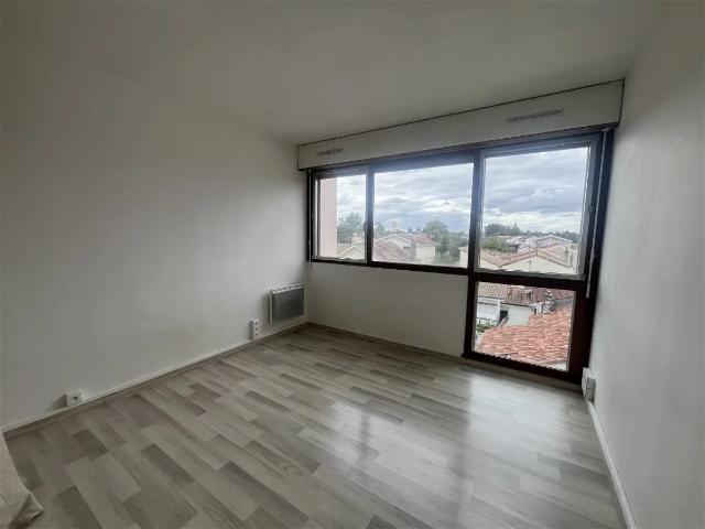 Location Appartement Rue de Lille, Bordeaux