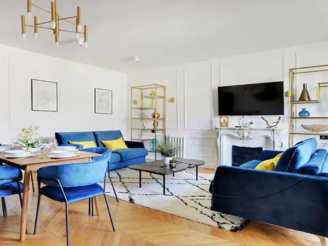 Location Appartement Rue de Lyon, Paris