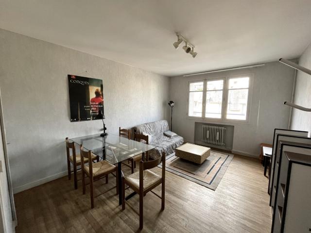 Location Appartement Rue de Montcalm, Rodez