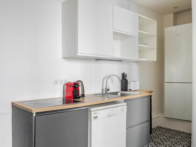 Location Appartement Rue de Moscou, Paris