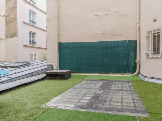 Location Appartement Rue de Marseille, Paris
