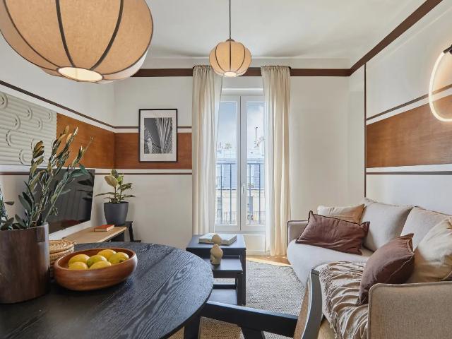Location Appartement Rue de Mirbel, Paris
