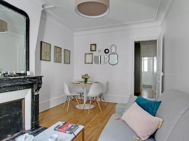 Location Appartement Rue Lebouteux, Paris