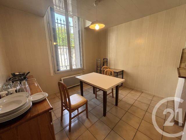 Location Appartement Rue de Saint Gilles, Nîmes