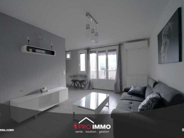 Location Appartement Rue de Saint Robert, Saint Égrève