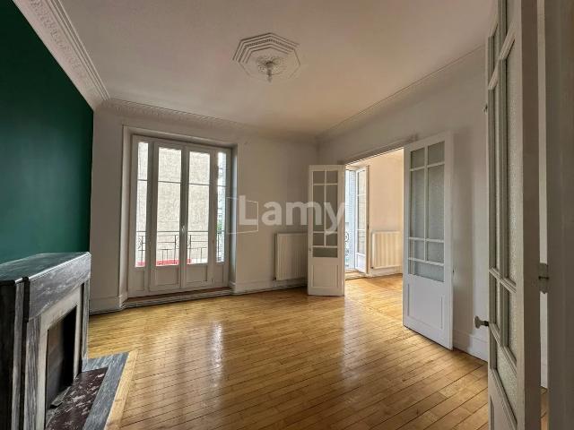 Location Appartement Rue de Stalingrad, Grenoble