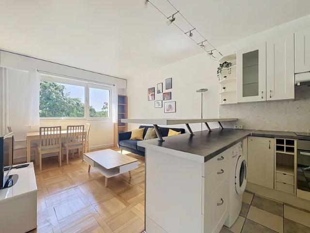 Location Appartement Rue de Suresnes, Garches
