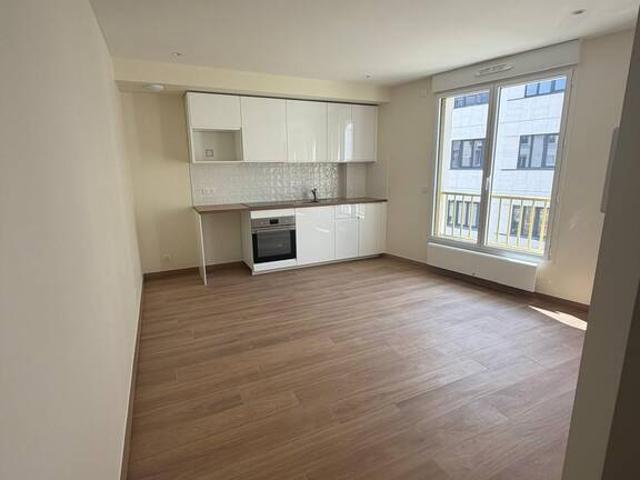 Location Appartement Rue de Suresnes, Garches