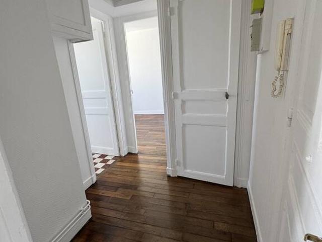 Location Appartement Rue de Suresnes, Nanterre