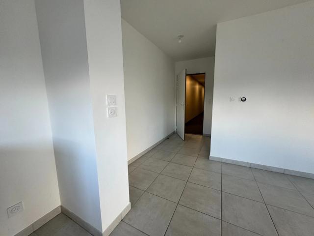 Location Appartement Rue De Périgourd, Saint Cyr sur Loire