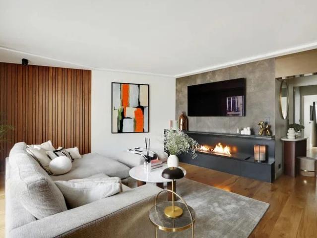 Location Appartement Rue de Presles, Paris