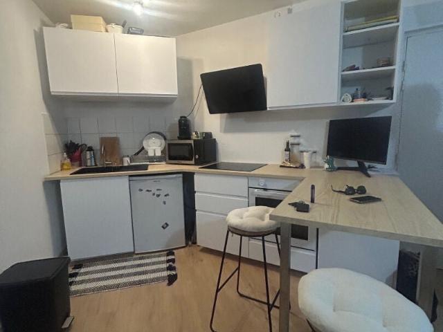 Location Appartement Rue de Puyguiller, Saint Germain du Salembre