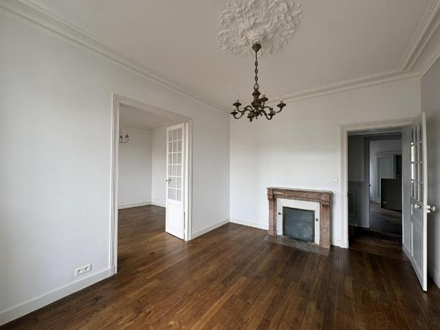 Location Appartement Rue de Robien, Rennes