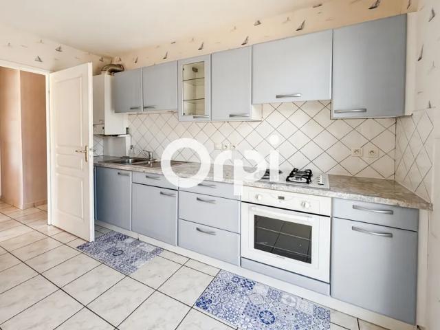 Location Appartement Rue de Rochefort, Saint Martin en Haut