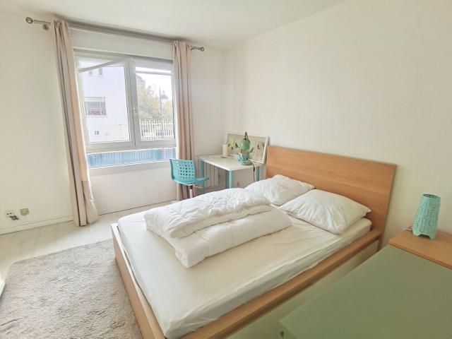 Location Appartement Rue de Reuilly, Paris