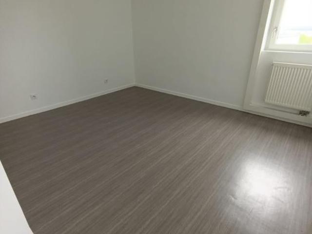 Location Appartement Rue de Tambour, Reims