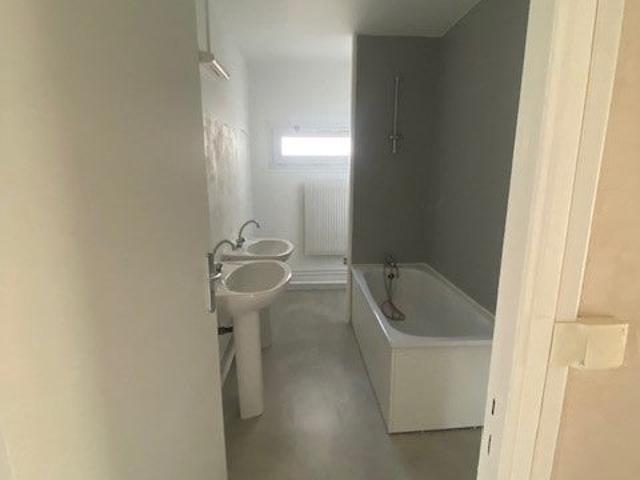 Location Appartement Rue de Tambour, Reims