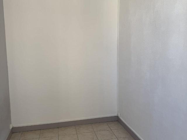 Location Appartement Rue de Tilsit, Marseille