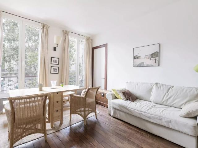 Location Appartement Rue de Vaugirard, Paris