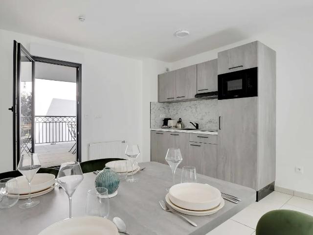 Location Appartement Rue de Verdun, Suresnes