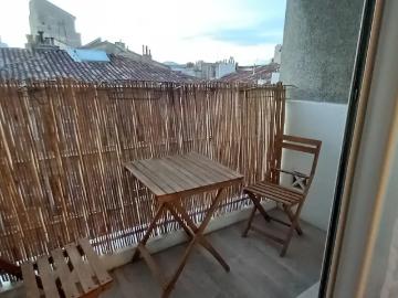 Location Appartement Rue de Village, Marseille