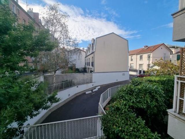 Location Appartement Rue de Visien, Courbevoie