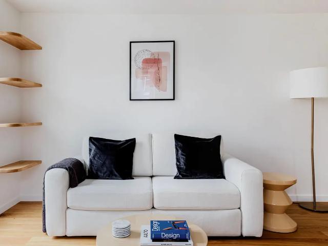 Location Appartement Rue Debelleyme, Paris