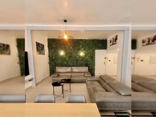 Location Appartement Rue Decazes, Marseille