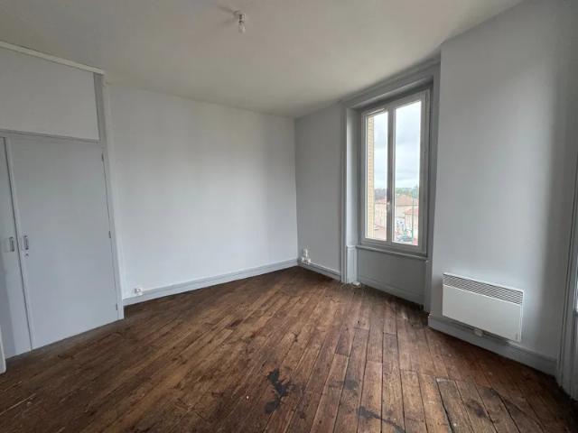 Location Appartement Rue Defaye, Saint Junien