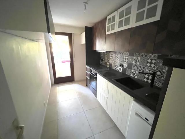 Location Appartement Rue Denis Papin, Fréjus