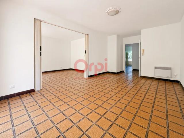 Location Appartement Rue Denis Papin, Fréjus