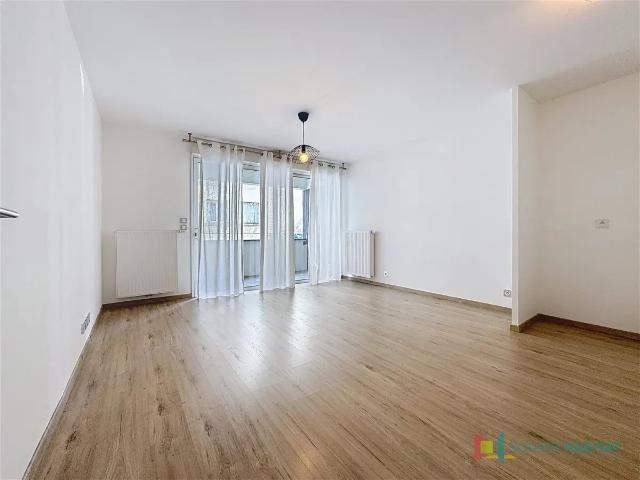 Location Appartement Rue Denis Papin, Rennes