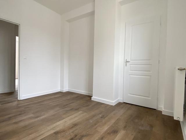 Location Appartement Rue des Marchebeaux, Dreux