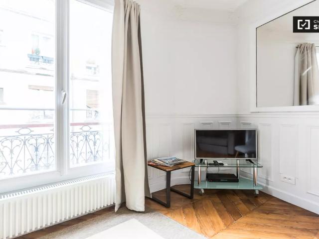 Location Appartement Rue de Dunkerque, Paris