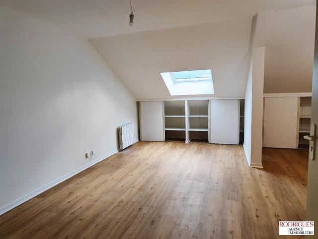 Location Appartement Rue des Mimosas, Buxerolles