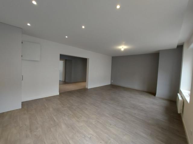Location Appartement Rue des Minimes, Épinal