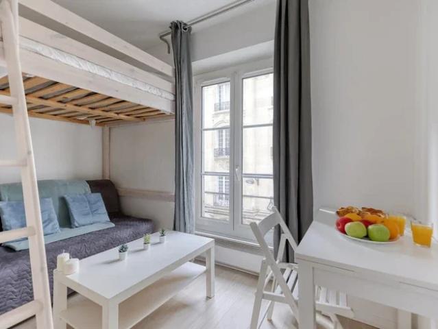 Location Appartement Rue des Moines, Paris