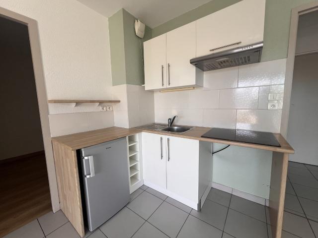 Location Appartement Rue des Moutiers, Rodez