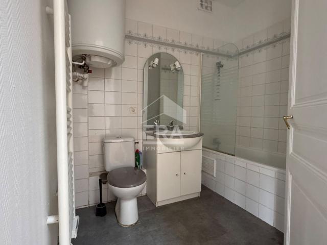 Location Appartement Rue des Augustins, Reims