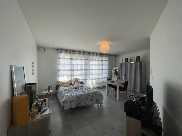 Location Appartement Rue des Augustins, Reims
