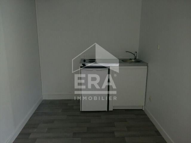 Location Appartement Rue des Augustins, Reims