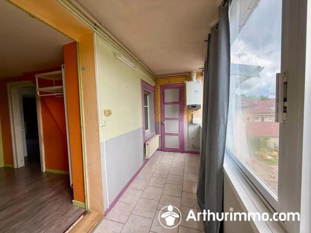 Location Appartement Rue des Alisiers, Argiésans