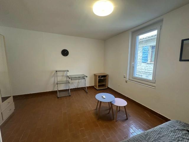 Location Appartement Rue des Alpines, Eyragues