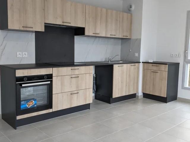 Location Appartement Rue des Amours, Rives