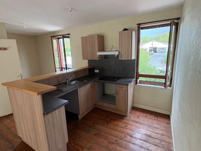 Location Appartement Avenue des Pyrénées, Salies de Béarn