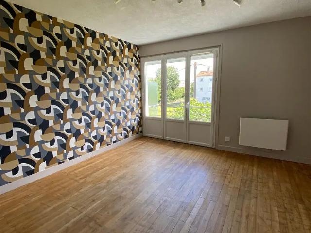 Location Appartement Rue des Bégonias, Saintes